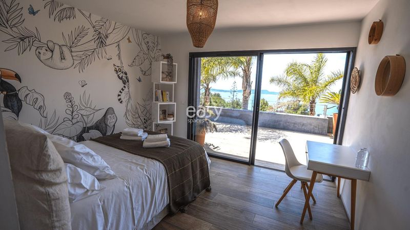 Contemporary Sea View Villa Available for Professional Photo Shoots, Filming, and Events in Var Region on the Côte d'Azur